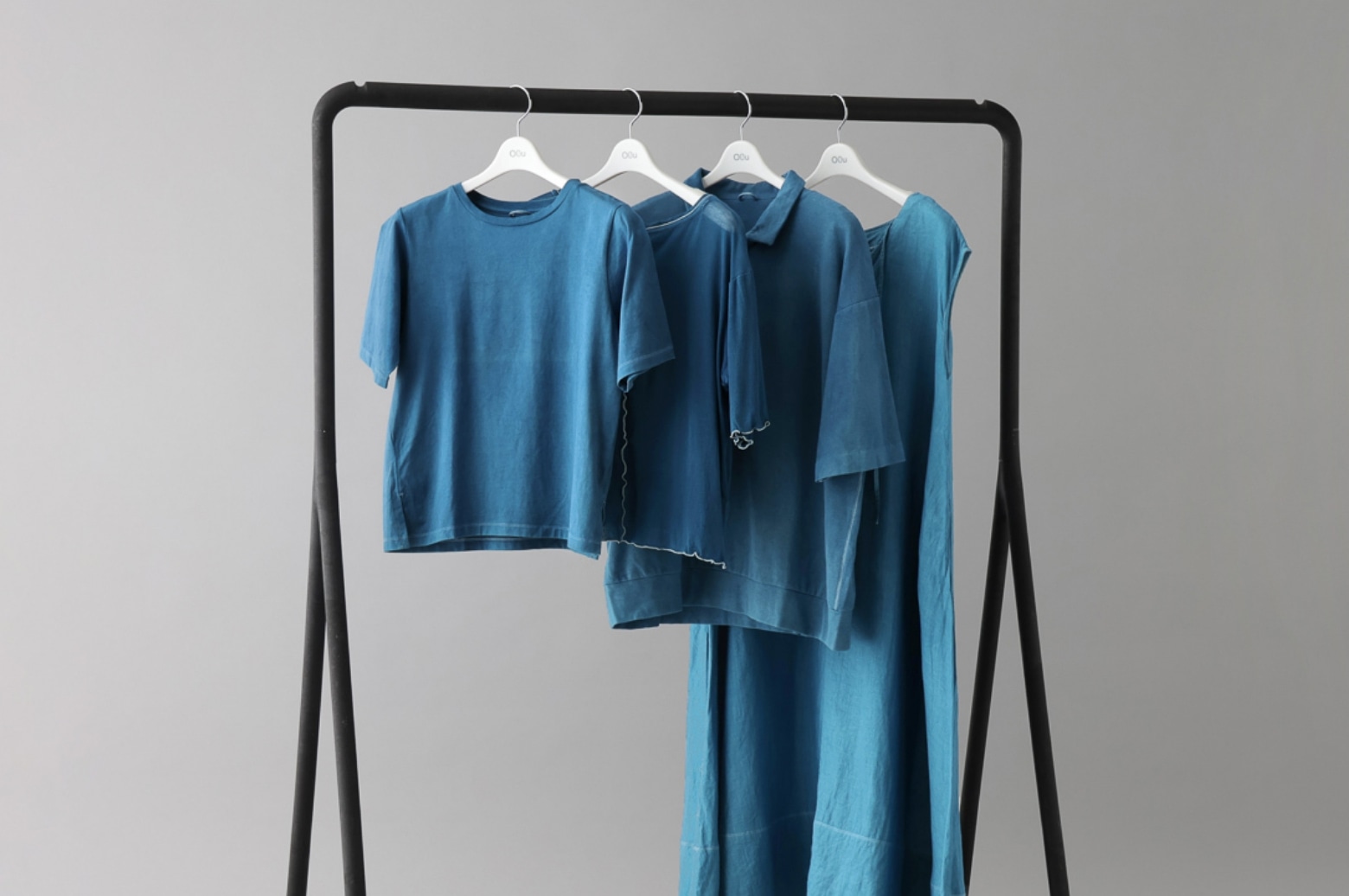 藍染でよみがえった服の画像